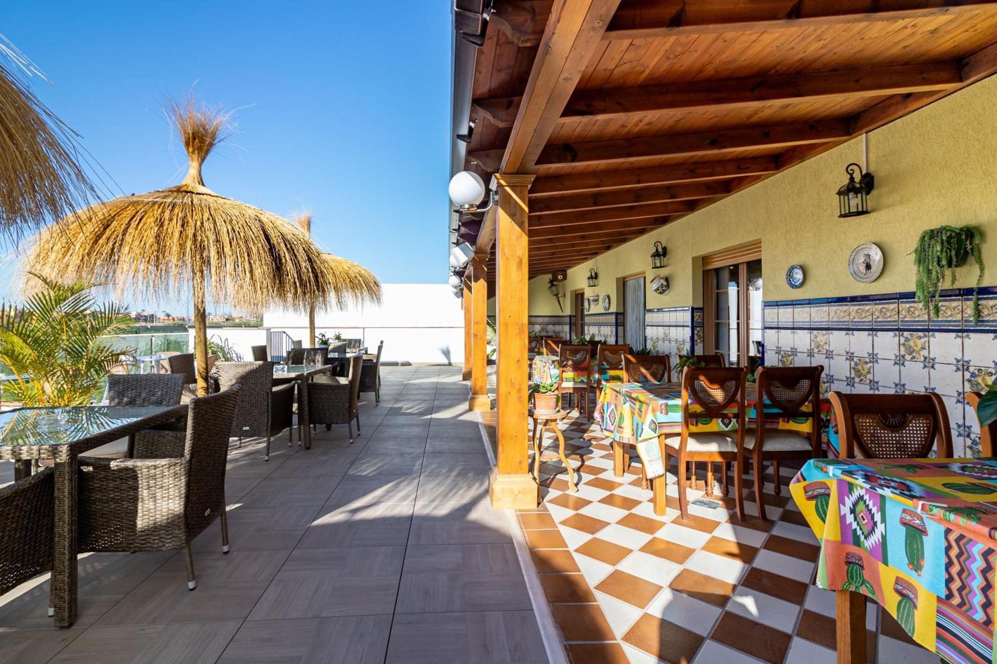 Apartamentos Avenida Tropical By Bossh! Apartments Salobrena Exterior photo